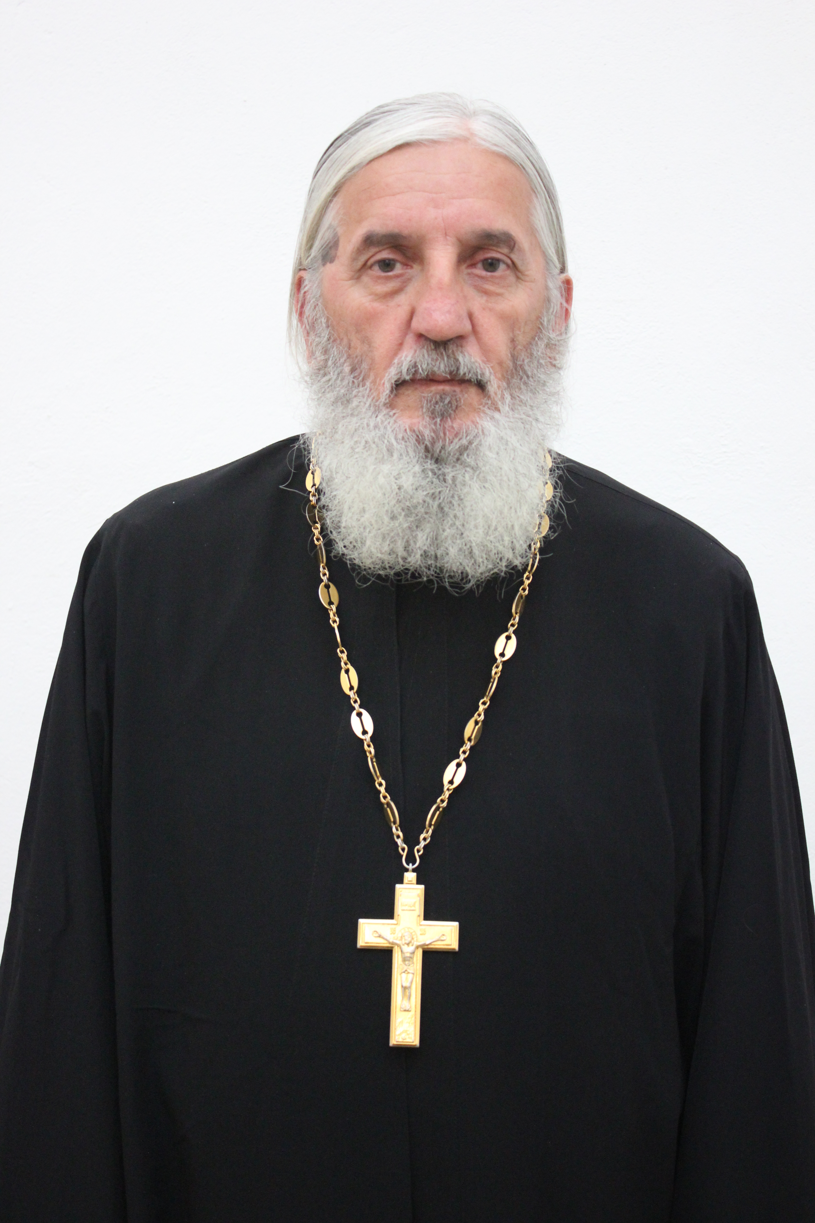 Священник Лев Аршакян
